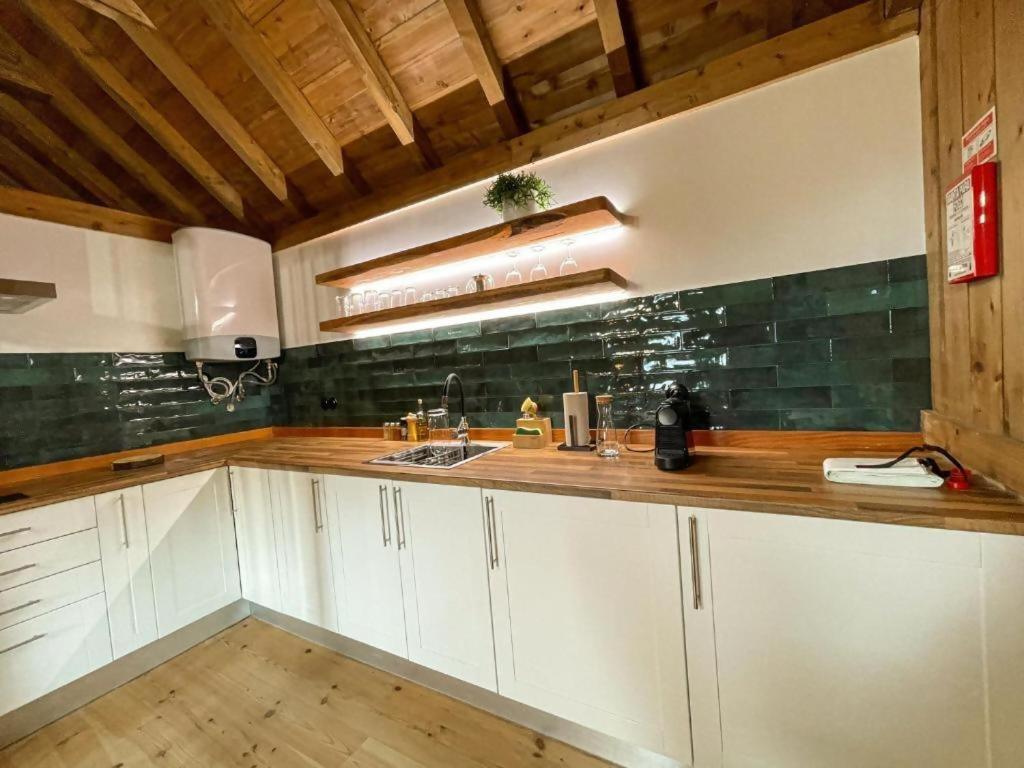 Mountain Eco Shelter 2 Hotell Funchal  Eksteriør bilde
